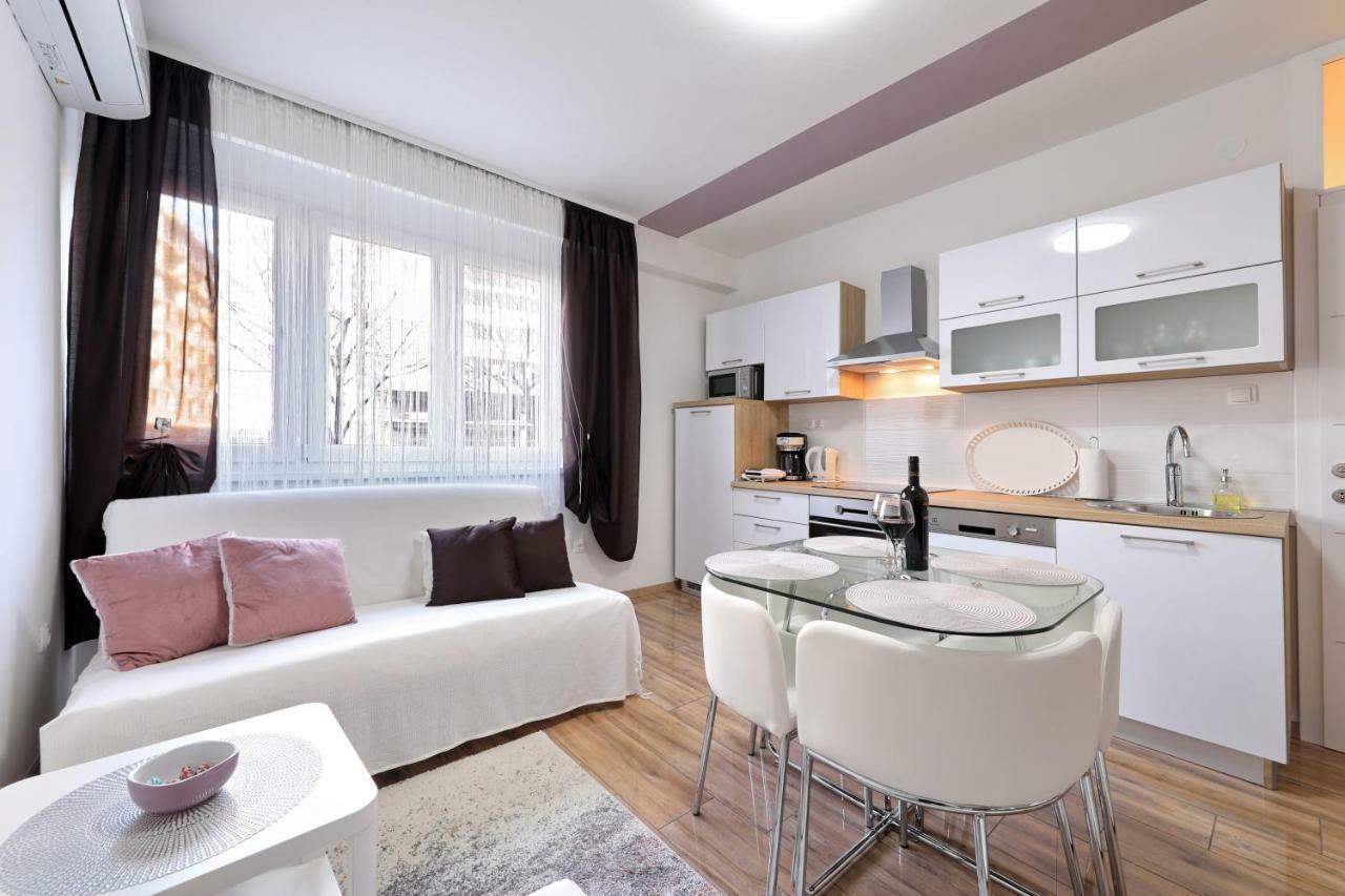 Apartments Angelica 扎达尔 外观 照片